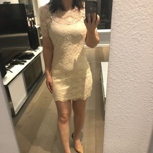 Forever 21 3/4 sleeve lace dress